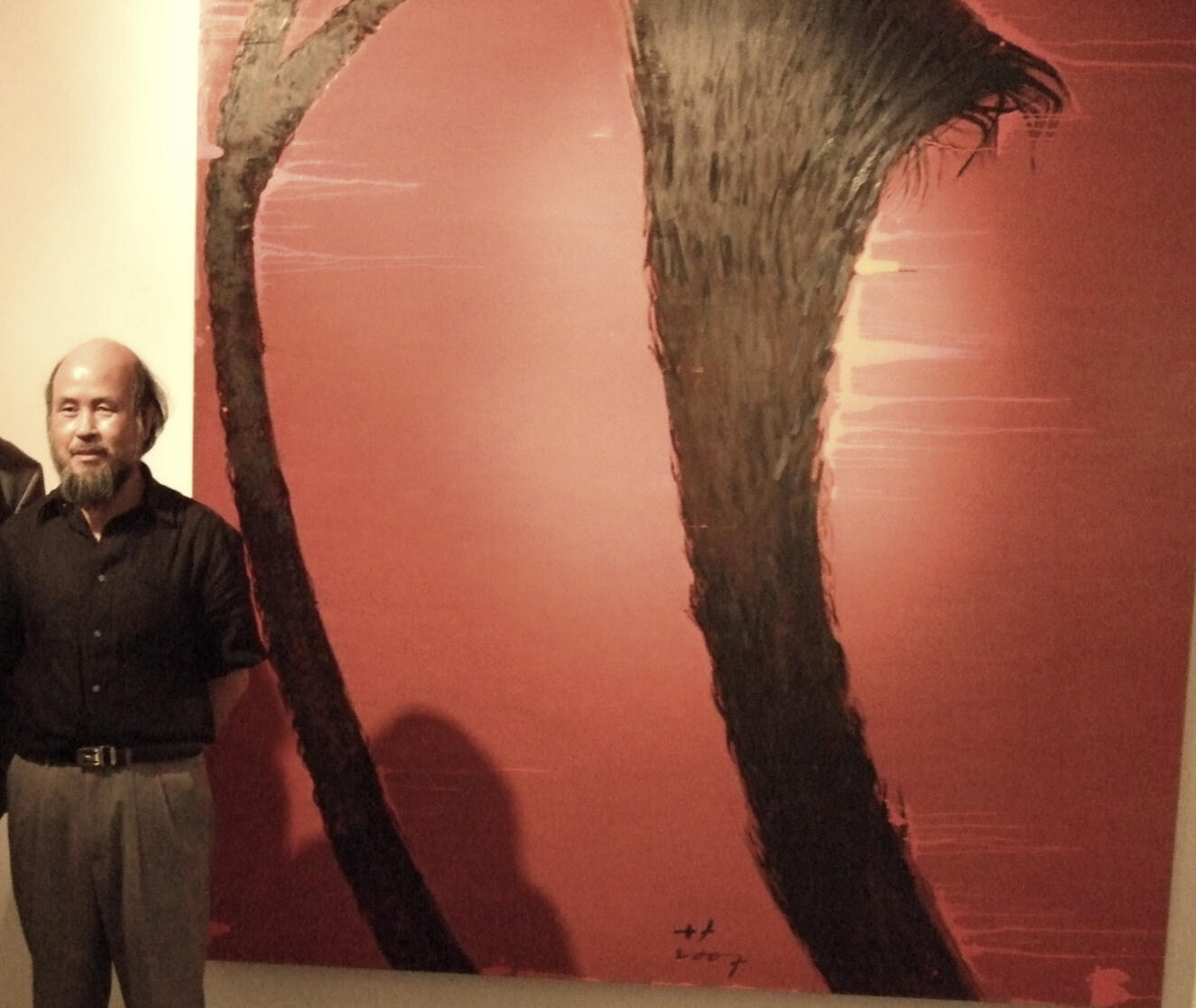 6.作品裡的滴流與覆寫，像潮汐與地層的時間，緩慢卻不停止。